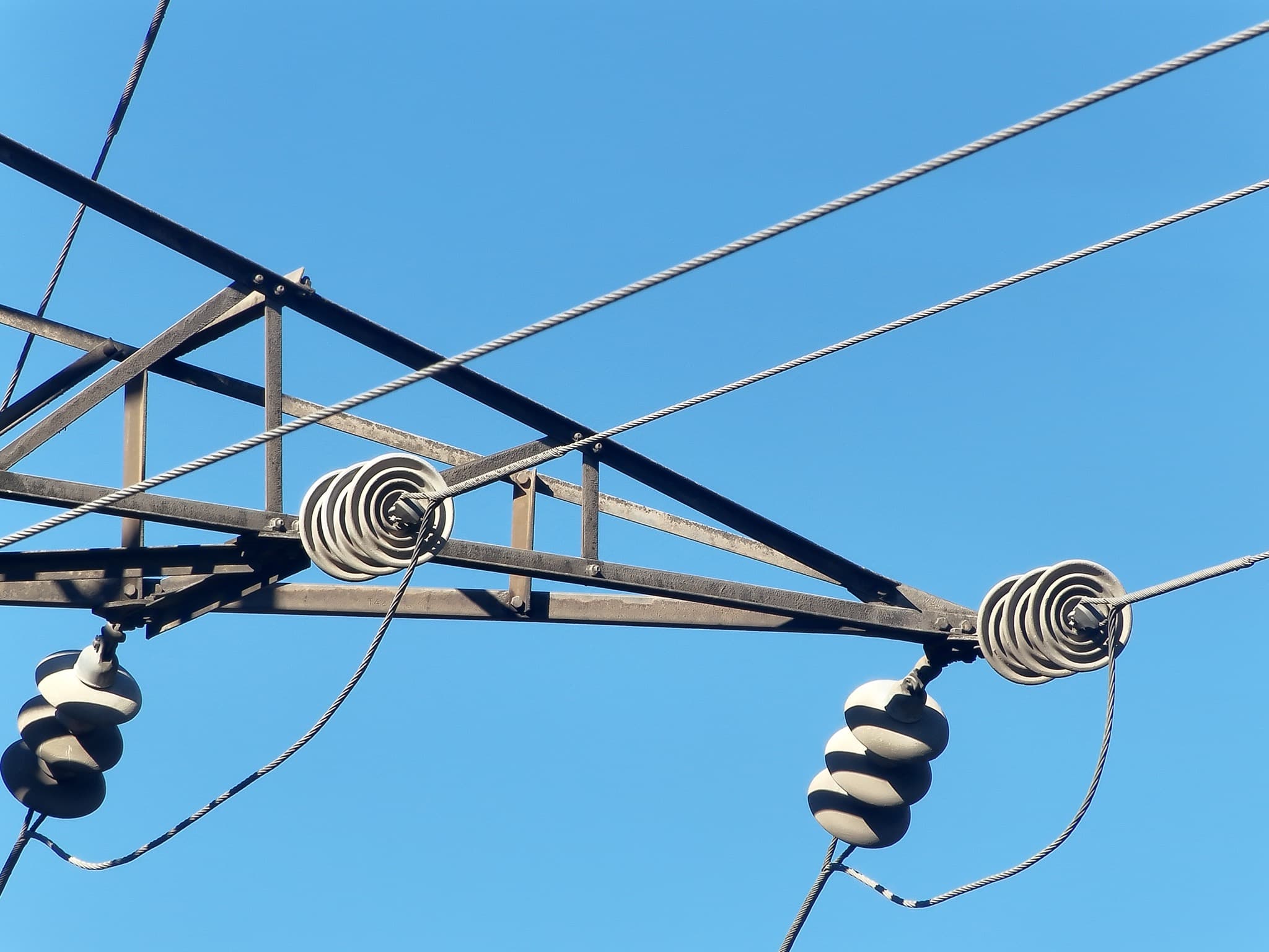 Close-up power infrastructure image used in the SmartData AI labelling demonstration